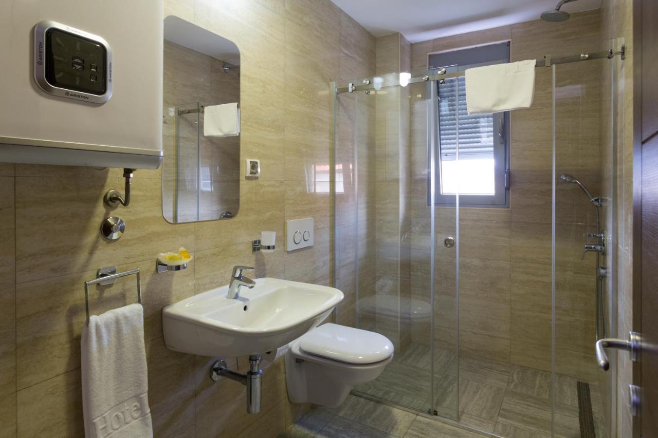 Ðenovići Riva Residence מראה חיצוני תמונה