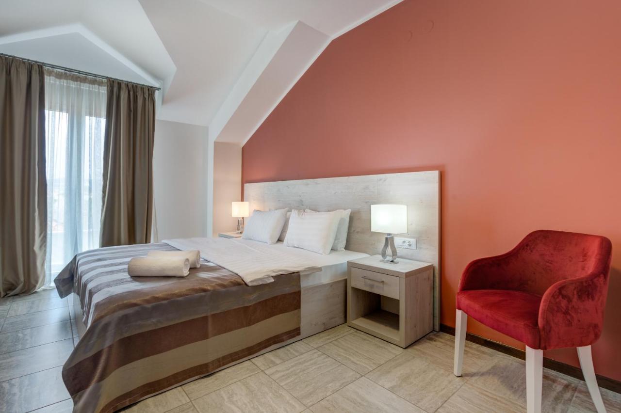 Ðenovići Riva Residence מראה חיצוני תמונה