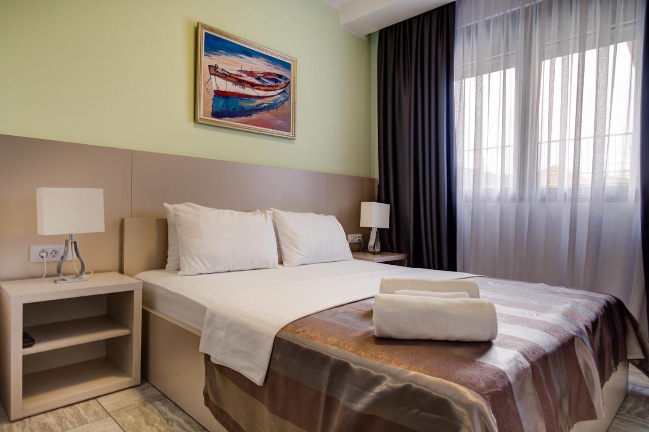 Ðenovići Riva Residence מראה חיצוני תמונה