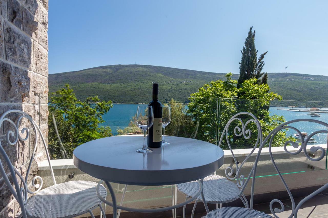 Ðenovići Riva Residence מראה חיצוני תמונה